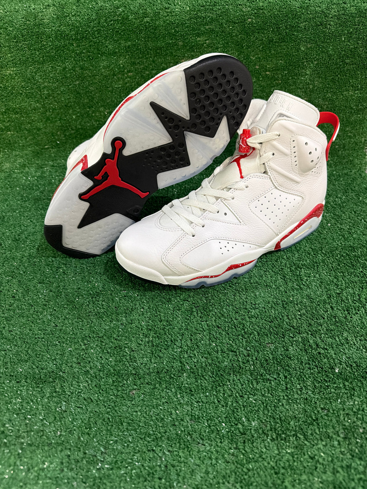 Jordan 6 Retro Red Oreo
