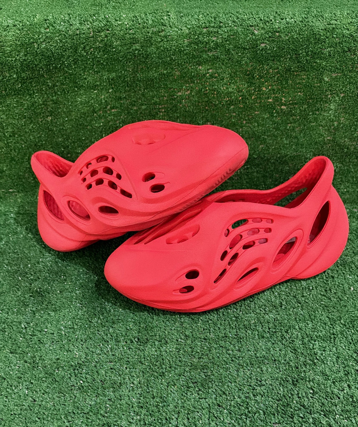 Adidas Yeezy Foam RNNR Vermillion