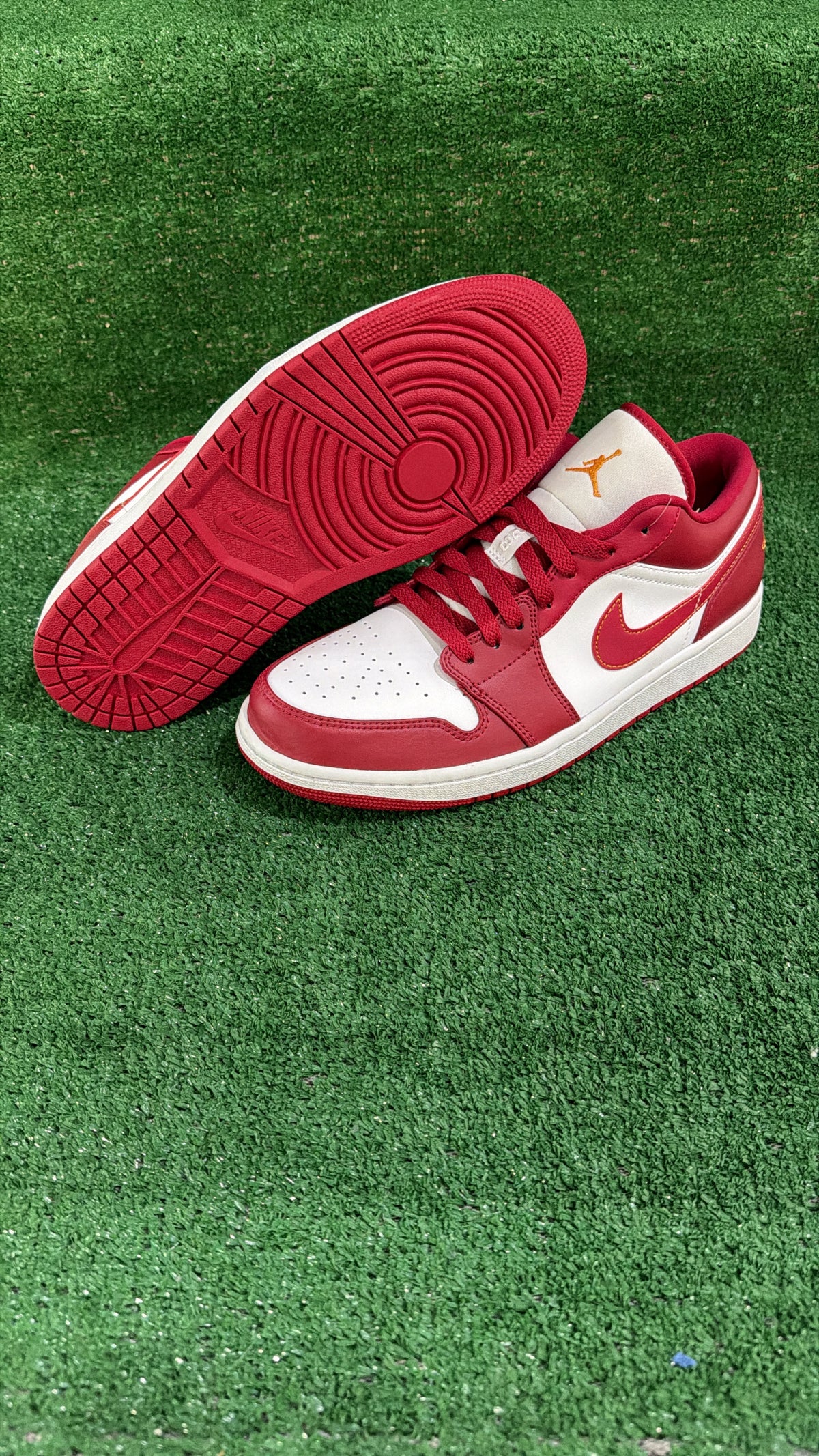 Jordan 1 Low Cardinal Red