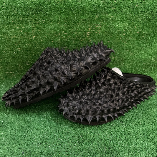 Azema Spike Slide Black
