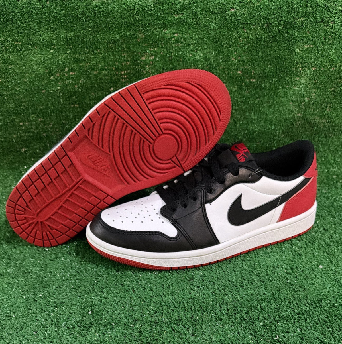 Jordan 1 Low Black Toe