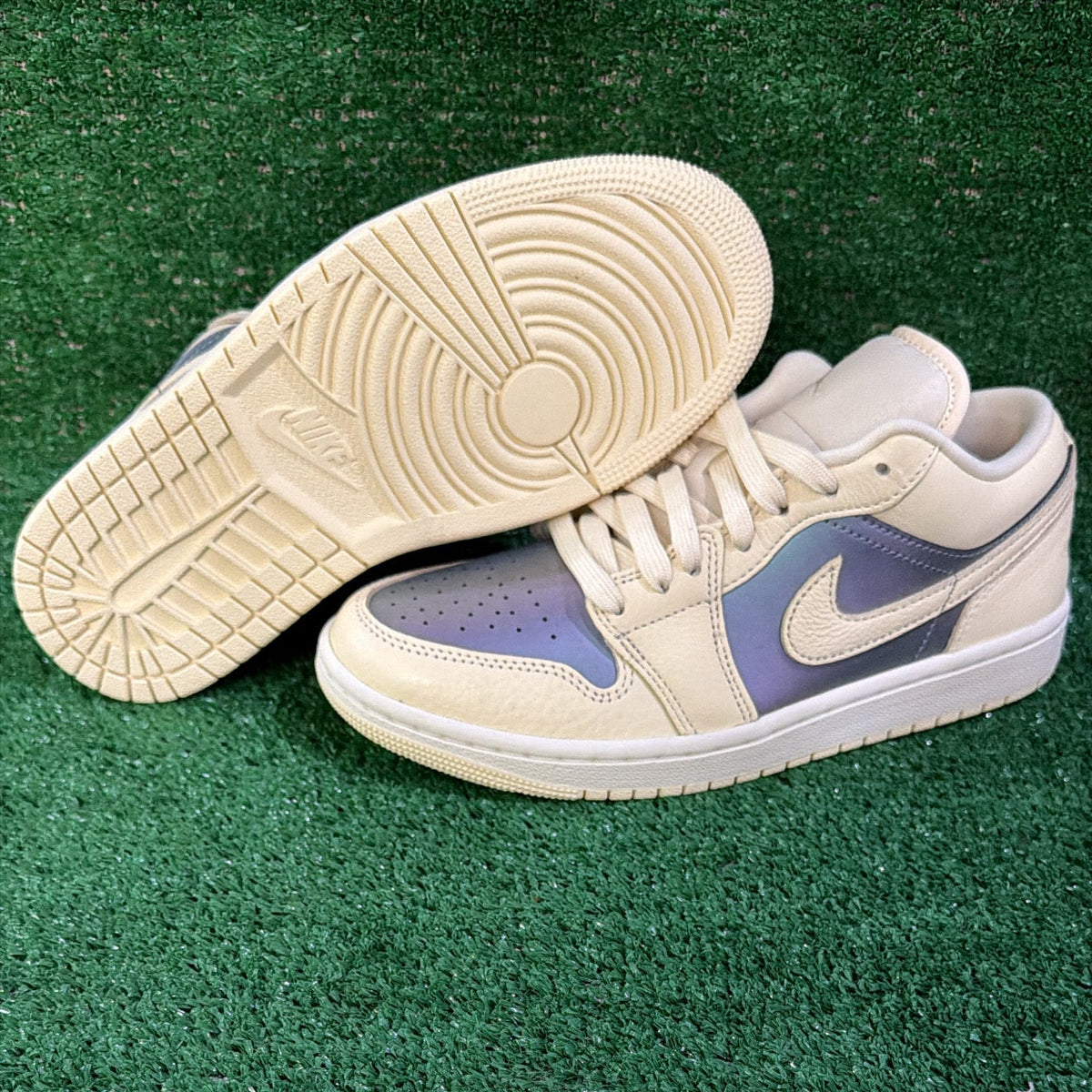 Jordan 1 Low Muslin (Size 6)