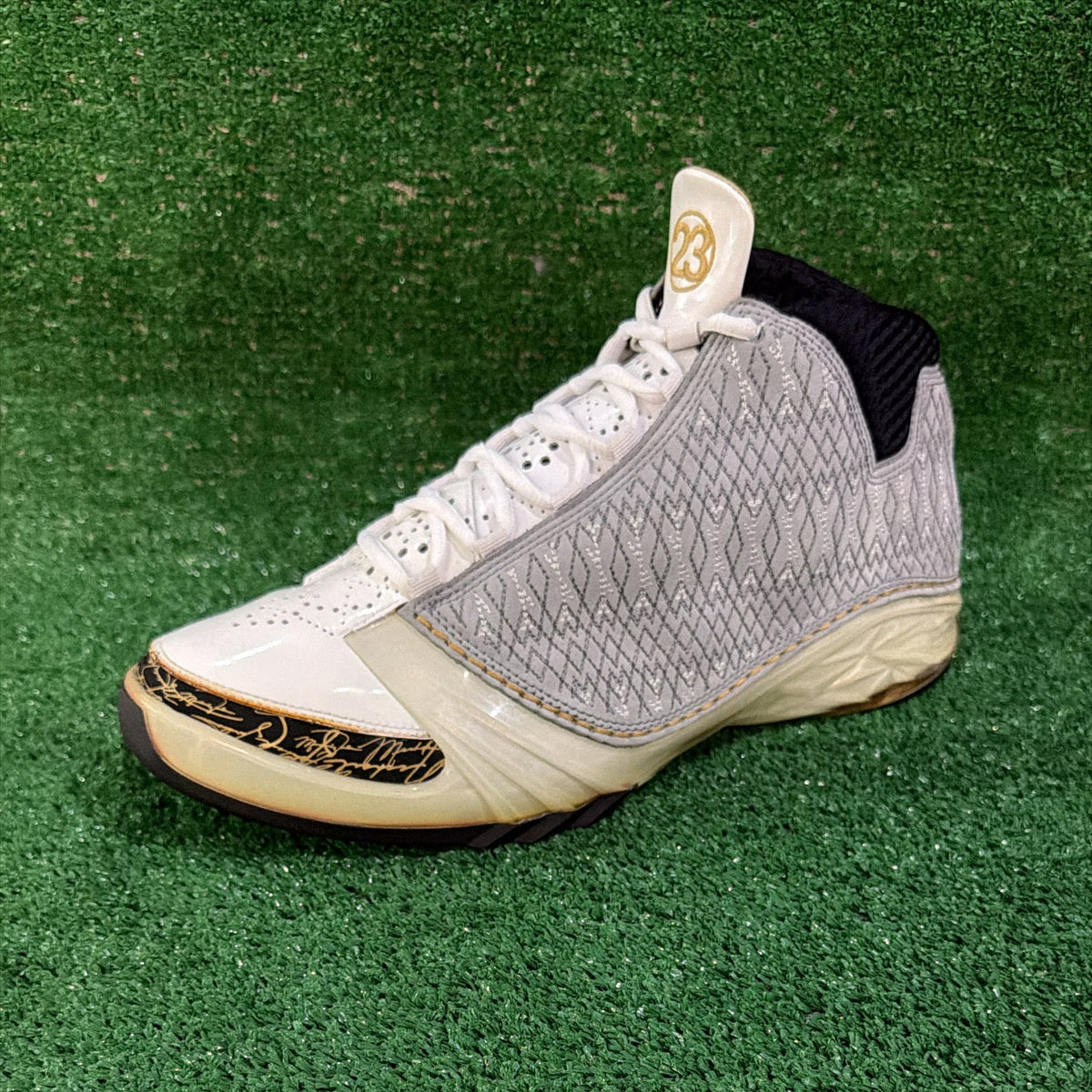 Jordan 23 White Stealth ( Size 11.5 )