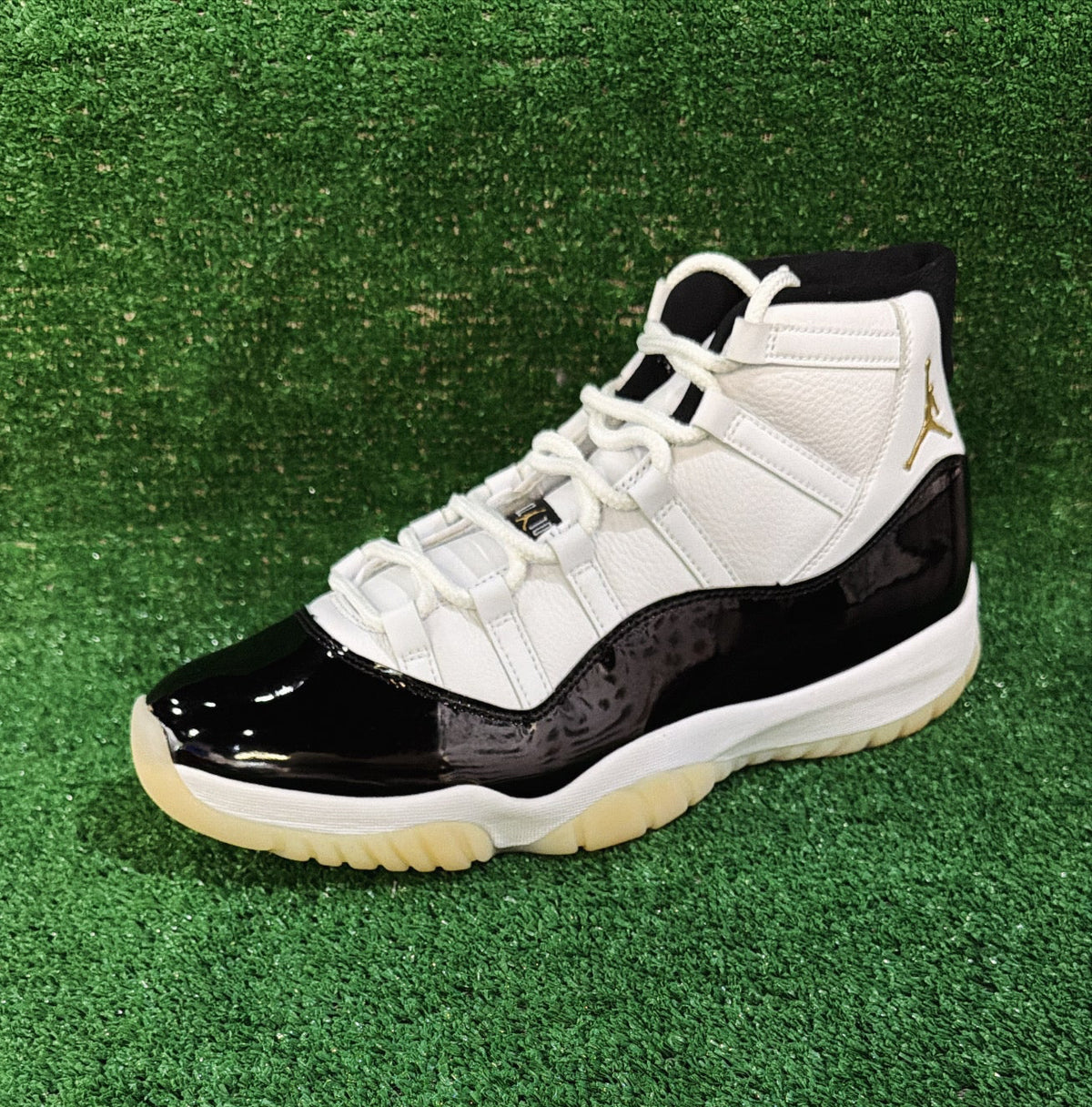 Jordan 11 Retro Gratitude DMP (Size 13)
