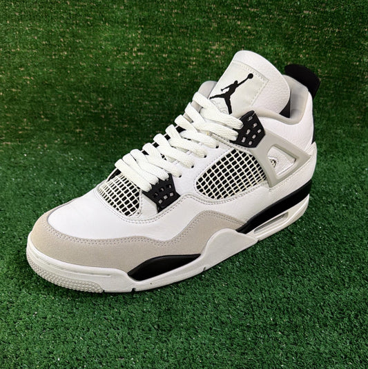 Jordan 4 Retro Military Black ( Size 10.5 )